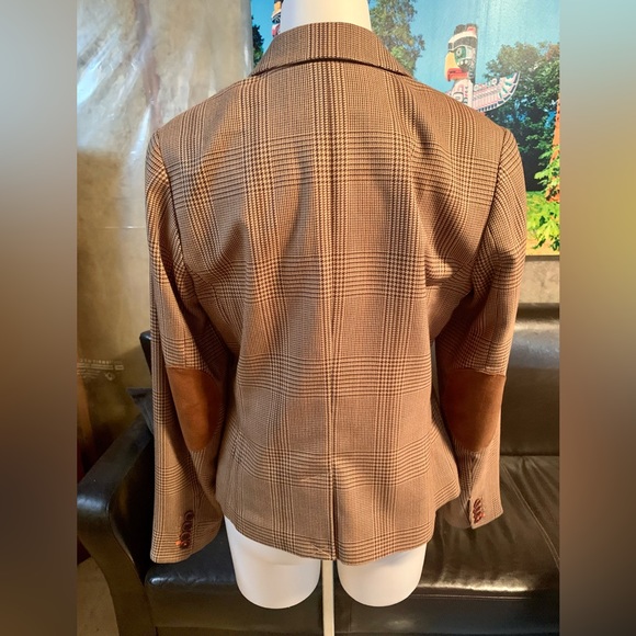 Gorgeous academia style Tommy Hilfiger blazer. Size 10. Excellent condition. - Picture 3 of 8